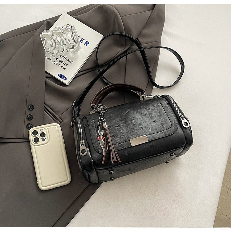 Ženska torba preko tijela s retro dizajnom resica i jednobojnim patchworkom, 2026